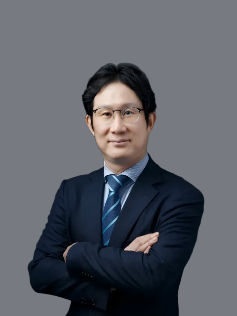 20250925_김준범 변호사님 프로필 사진.png